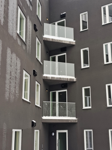 glass balcony railings de
