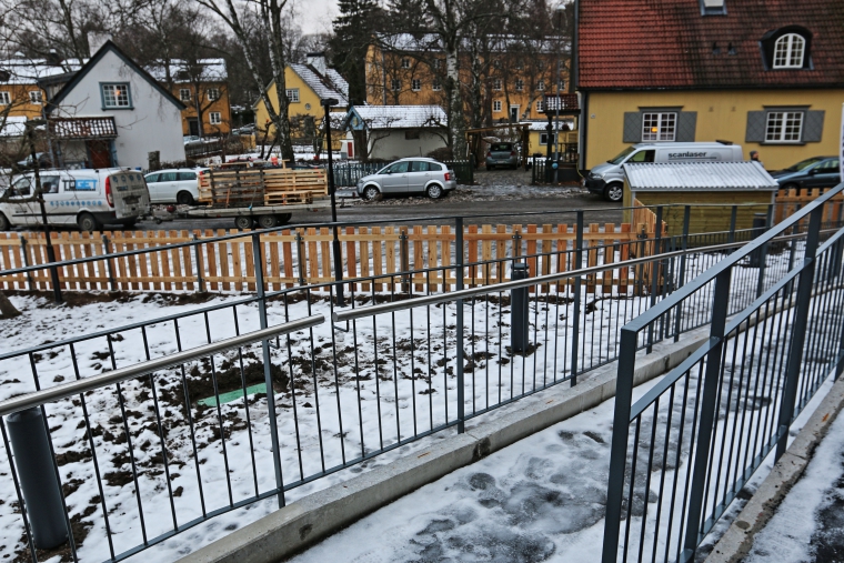 railings outside ru